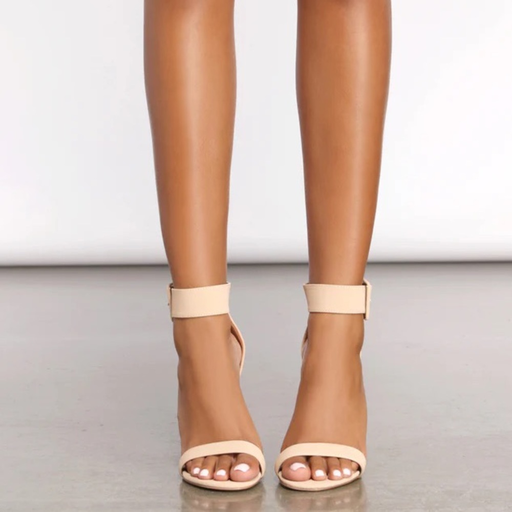 Windsor | Buckle Down Block Heel - Picture 3 of 8